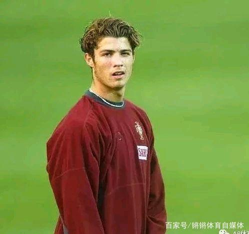 萨索洛前锋皮纳蒙蒂比赛时家中失窃，事发时孩子和保姆在家里