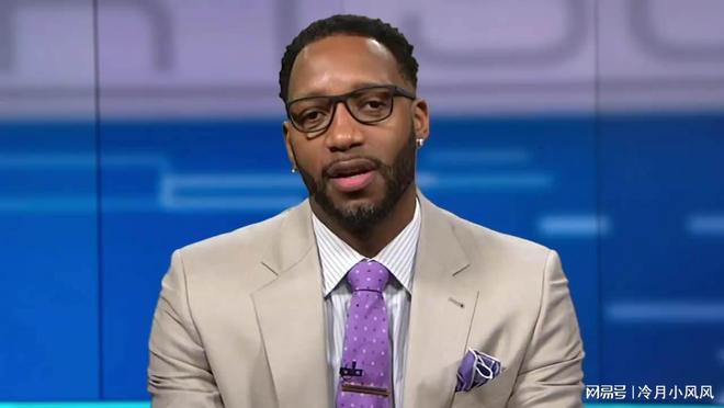 上光荣榜，大连英博一线队主教练李国旭获得辽宁五一劳动奖章