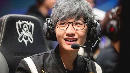 早报：上次赢了你不服吗？那再赢你一次